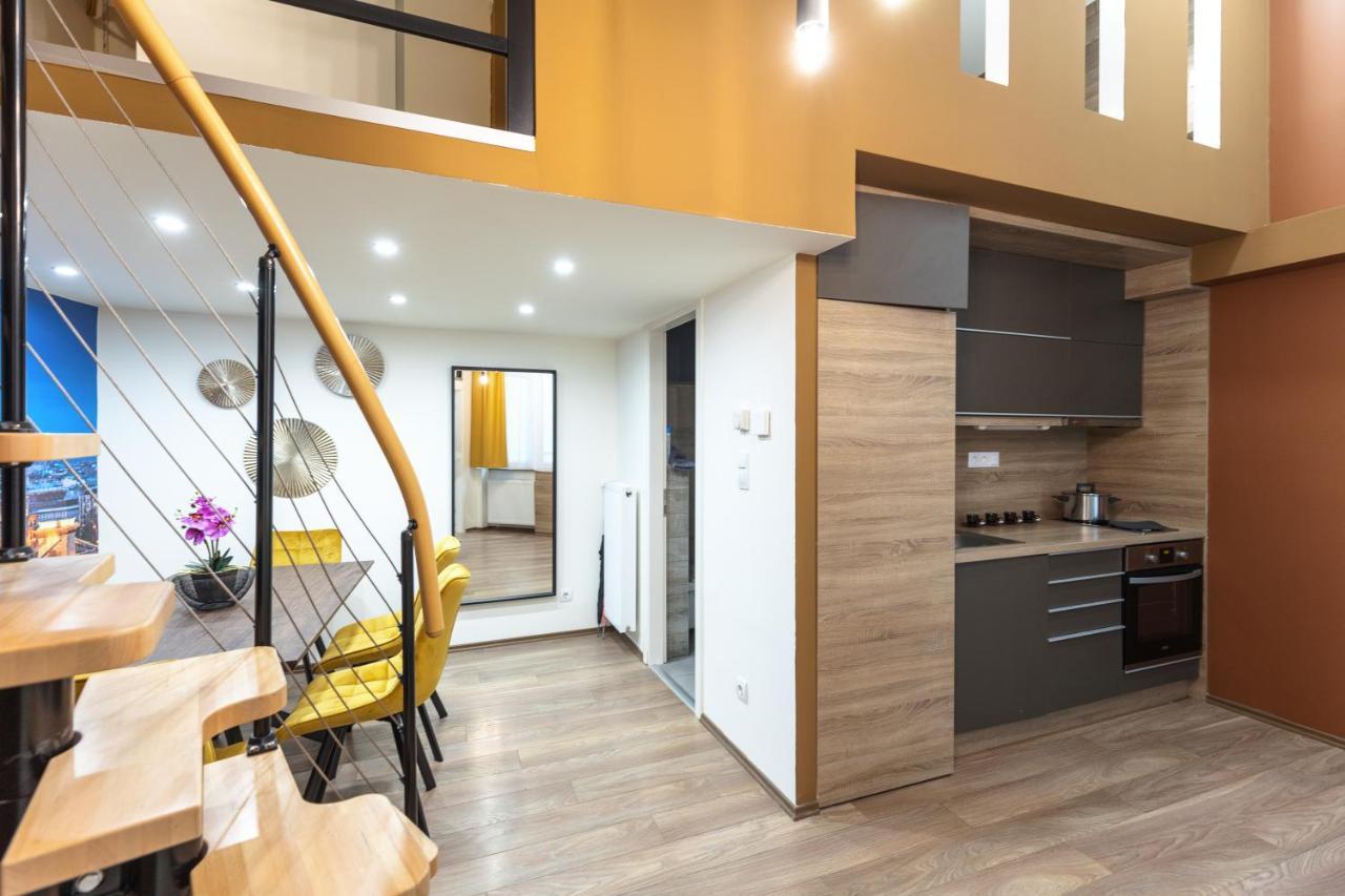 Appartement Kazinczy 10 With 3 Bedrooms Boedapest
