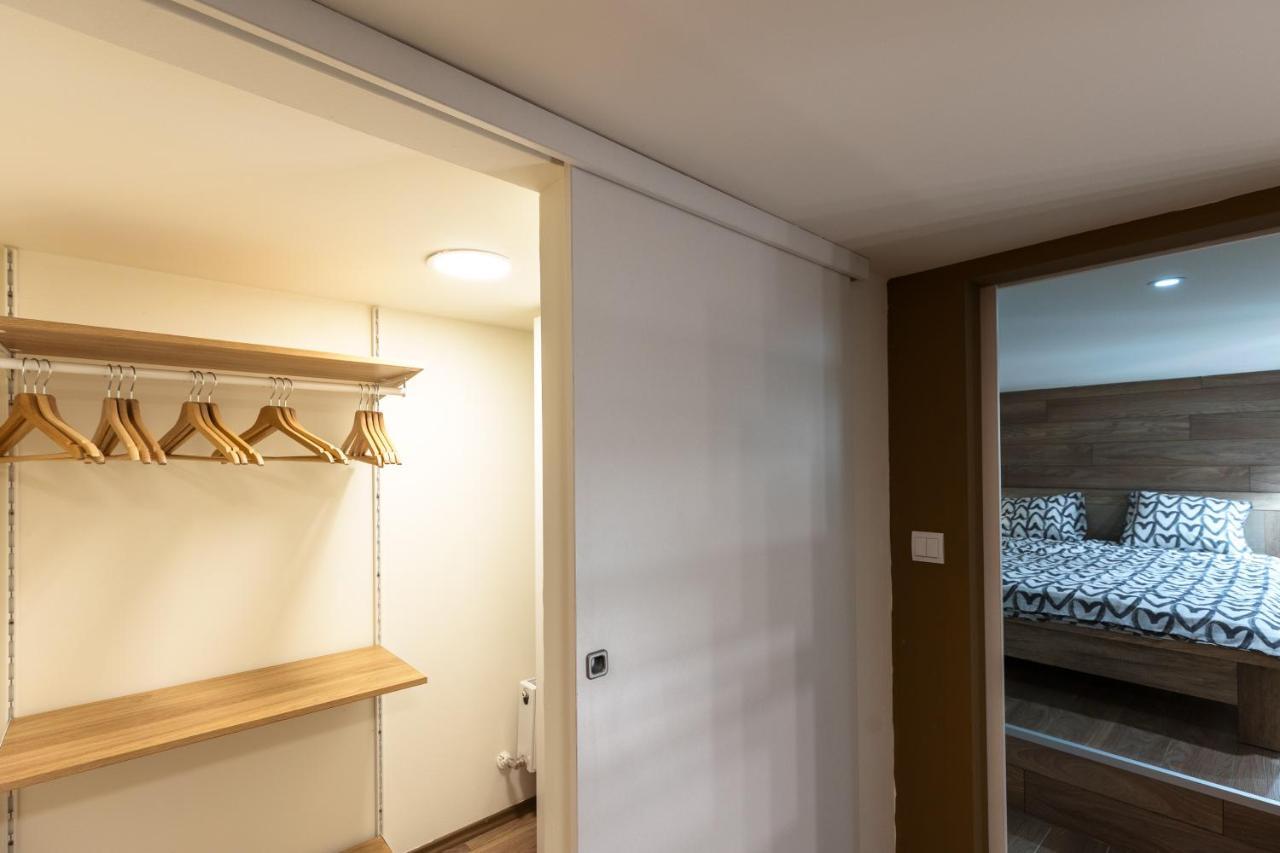 Kazinczy 10 With 3 Bedrooms Apartamento