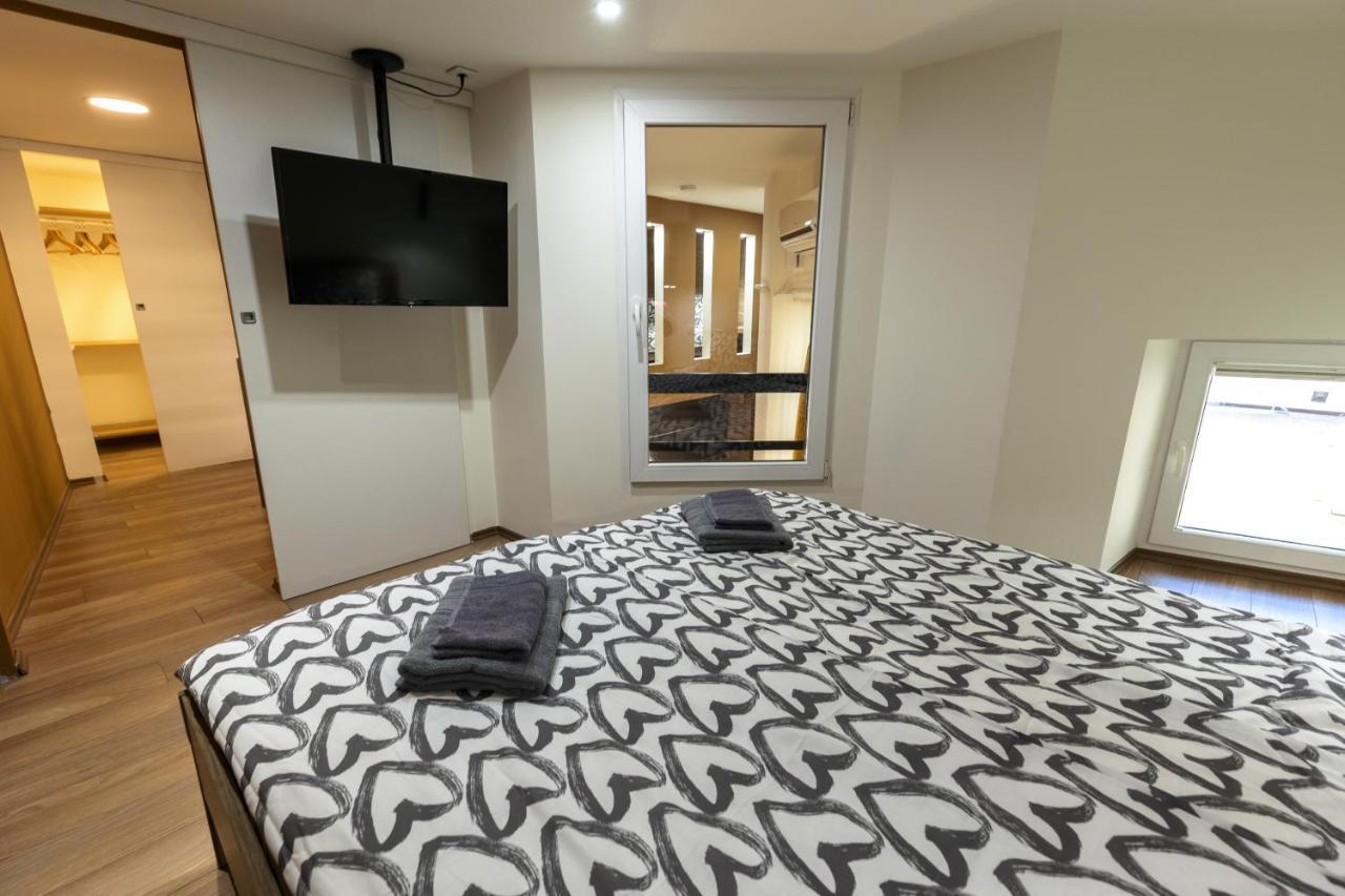 Appartement Kazinczy 10 With 3 Bedrooms
